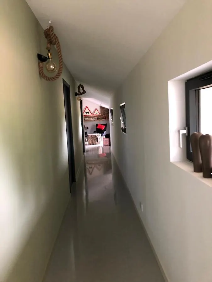 Hotel Les Ronzières à Saint-Paul-d'Uzore France
