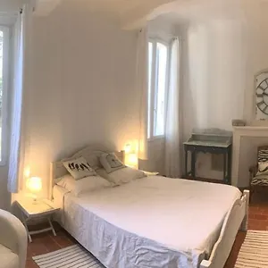 https://rouge-et-de-lisle.fr-provencehotel.com
